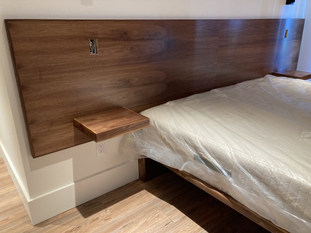Walnut Bed
